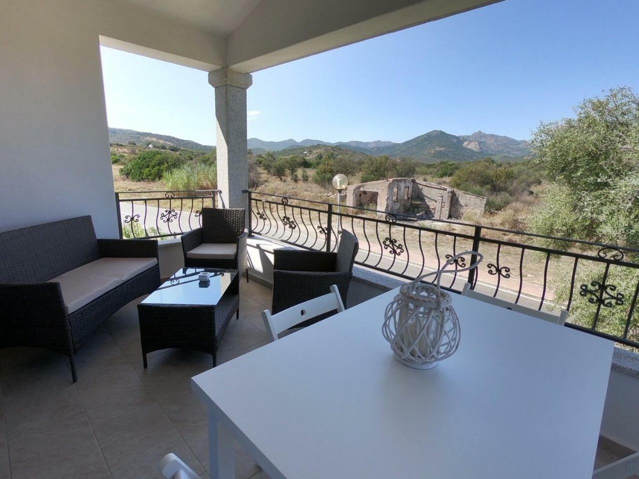 Appartamento Villino Blu Mare San Teodoro  Esterno foto